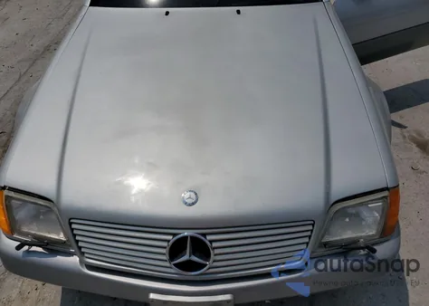 1991 Mercedes-Benz 300 Sl z USA, uszkodzony, nr VIN WDBFA61E1MF022918